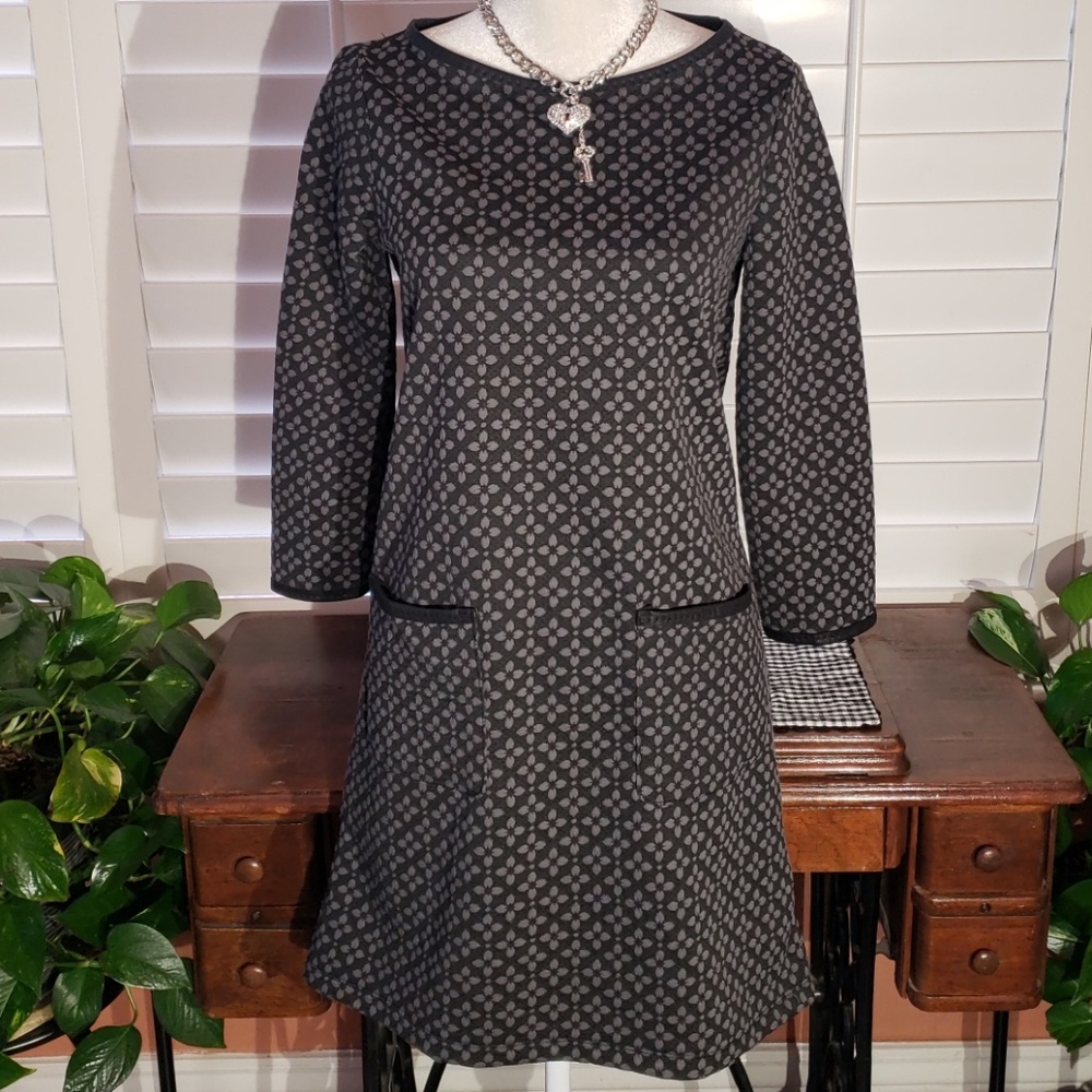 60's  Inspired Max Studio A-line dress.
